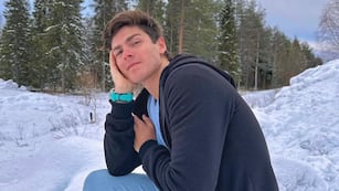 Marcos subió un video a TikTok durante su viaje en Finlandia con una mujer muy famosa en redes y todas estallaron de envidia.