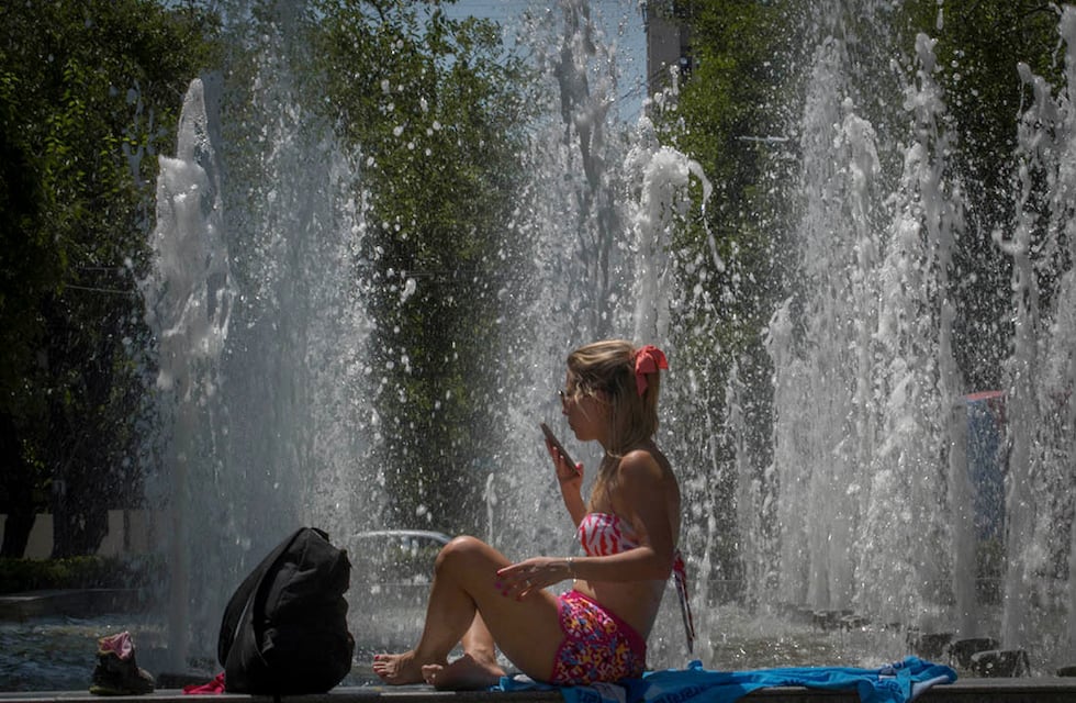 Clima en Mendoza: esperan 37° para el sábado y piden cuidados extremos para evitar golpes de calor