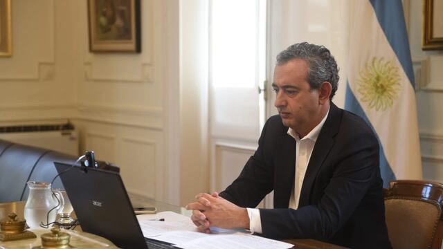 Pablo Javkin habló sobre la compra de vacunas para Rosario.