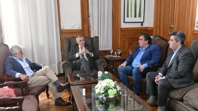 Osvaldo Jaldo junto a Dante Loza, Raúl Ferrazzano y a Javier Morof.