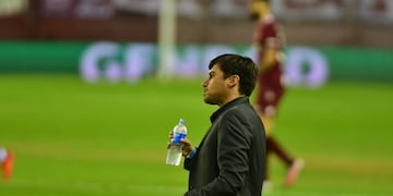 Alexander Medina puso a la T en cuartos de final (Foto: Federico López Claro)