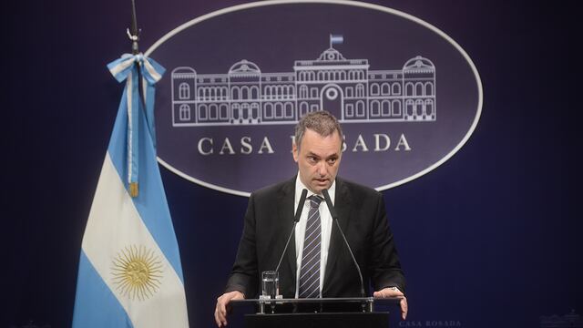 Conferencia de prensa del vocero presidencial Manuel Adorni. (Gentileza Clarín)
