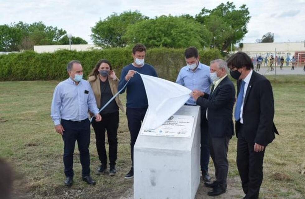 El CRES mas cerca del propio edificio y presentando nuevas carreras