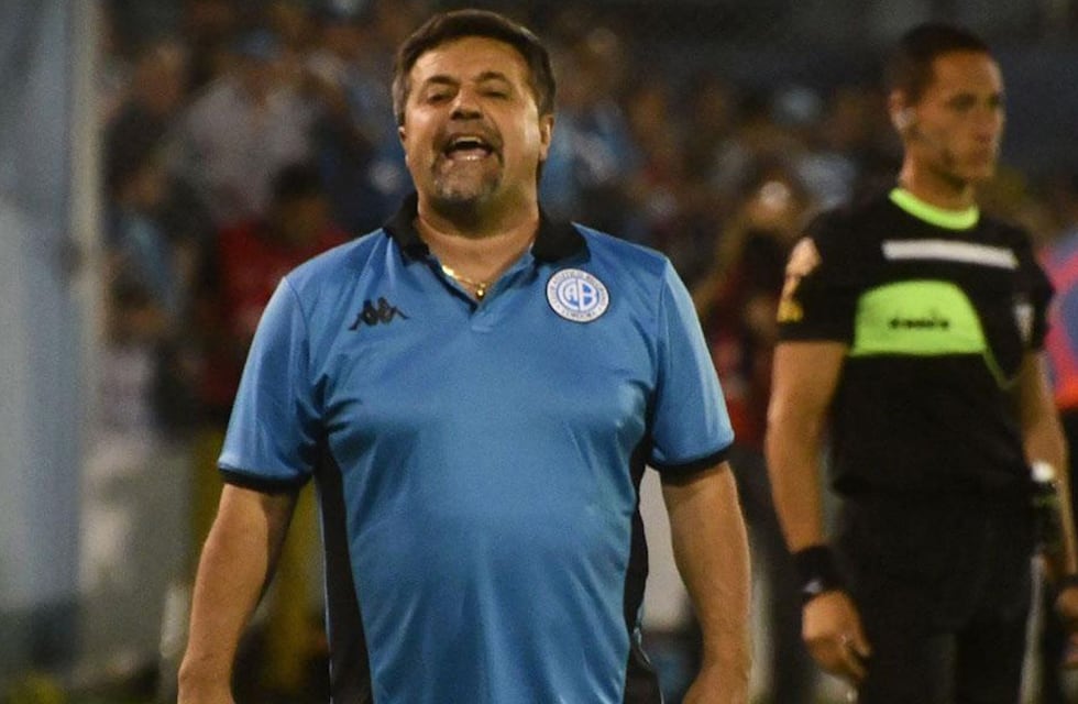 Caruso Lombardi: “El problema de los dirigentes de Belgrano es que son demasiado derechos”