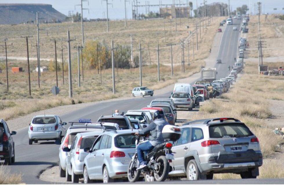 Se endurece el conflicto en Vaca Muerta y crece el desabastecimiento por los cortes de ruta