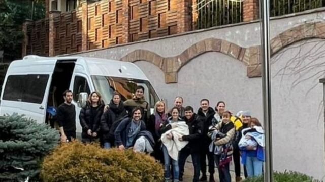La embajadora argentina en Polonia es correntina y ayudó a regresar al país a cinco familias argentinas que estaban en Ucrania.