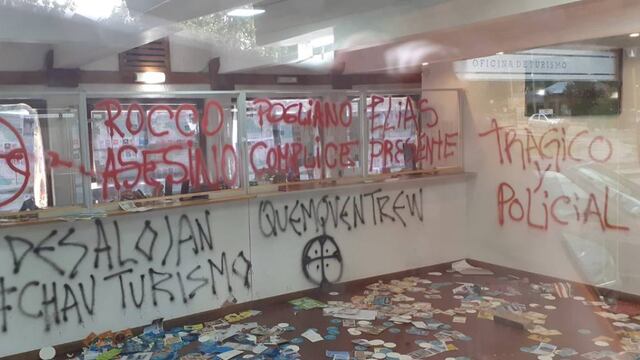 Dos mujeres fueron imputadas por el ataque a la Oficina de Turismo de El Bolsón.