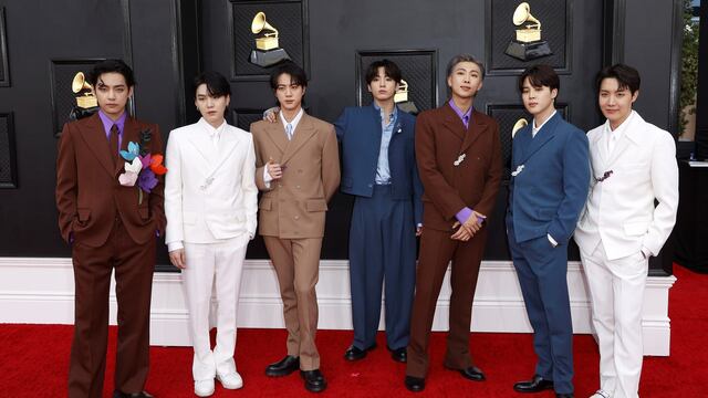 Alfombra roja de los Premios Grammy 2022.