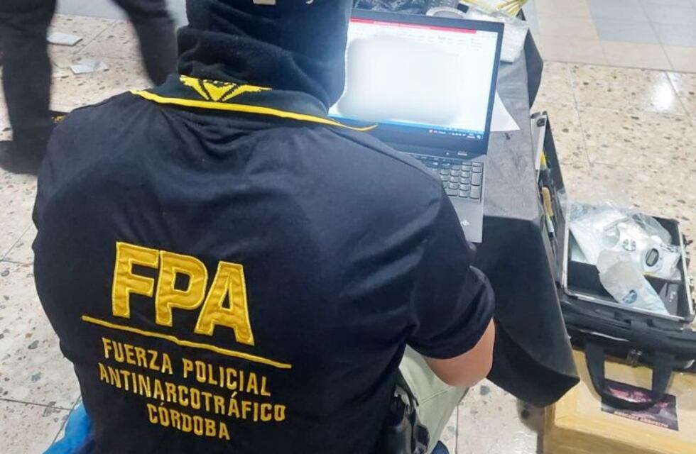 Arroyito: la FPA detuvo a un hombre de 46 y otro de 48 con varias dosis de cocaína