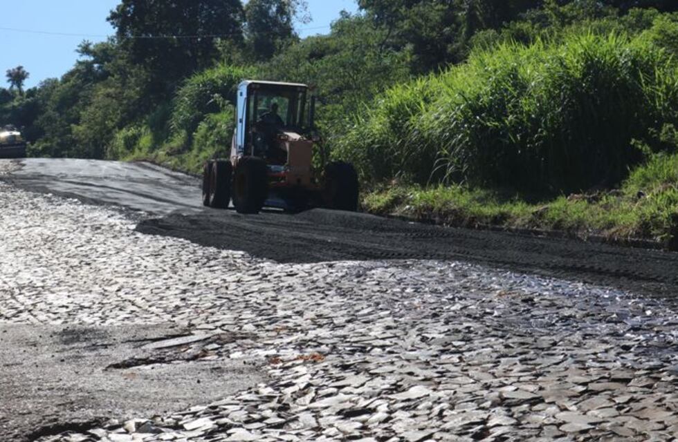Oberá: continúan los trabajos de pavimentación sobre la avenida Yerbal Viejo