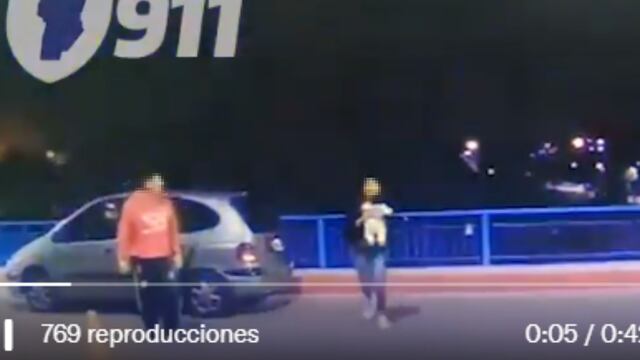 Reanimación de un bebé en el Puente Zípoli (captura video).
