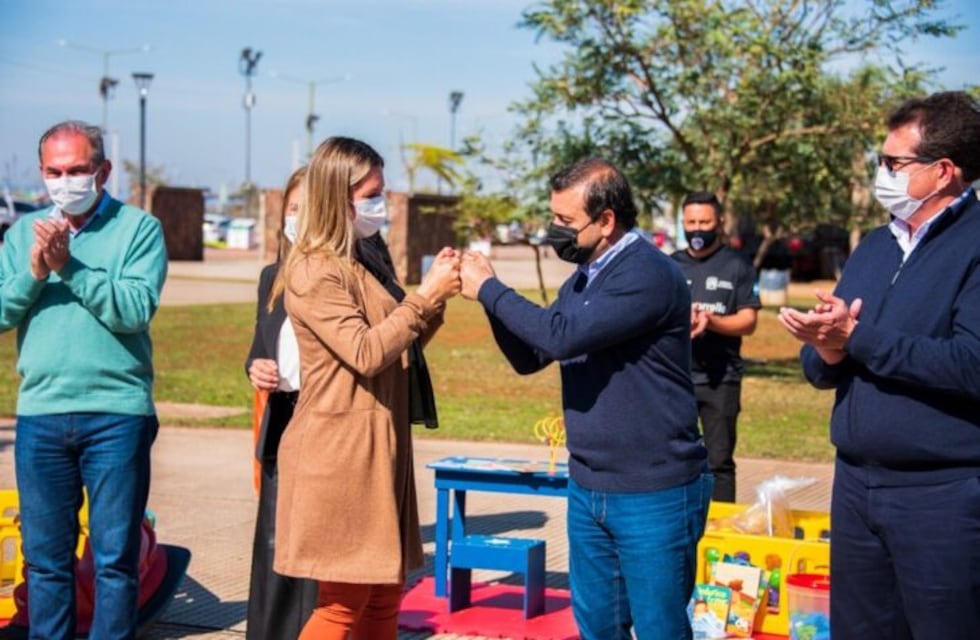 Entregaron kits lúdicos para niños a diferentes municipios de Misiones