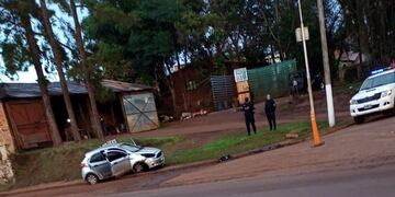 Despiste en Eldorado terminó con severos daños materiales.