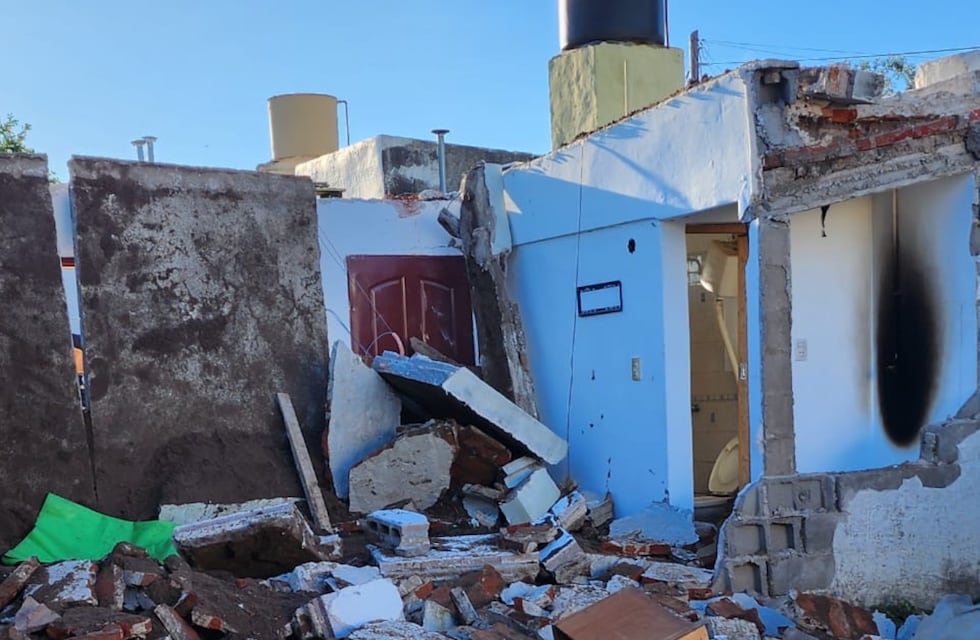Otro derrumbe en Córdoba: una mujer murió tras una explosión en su vivienda