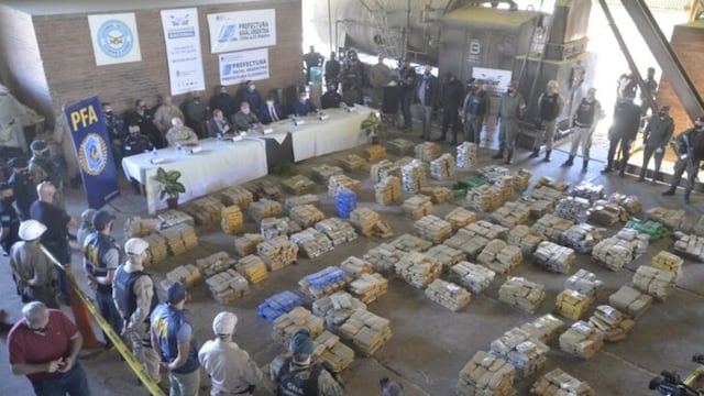 La marihuana incinerada es producto de decomisos de los últimos meses de las fuerzas federales.