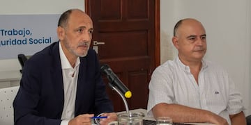 El subsecretario de Empleo, Eduardo Massot, encabezó la reunión junto al director regional del Ministerio de Trabajo en la capital, Juan Mario Quagliotti.