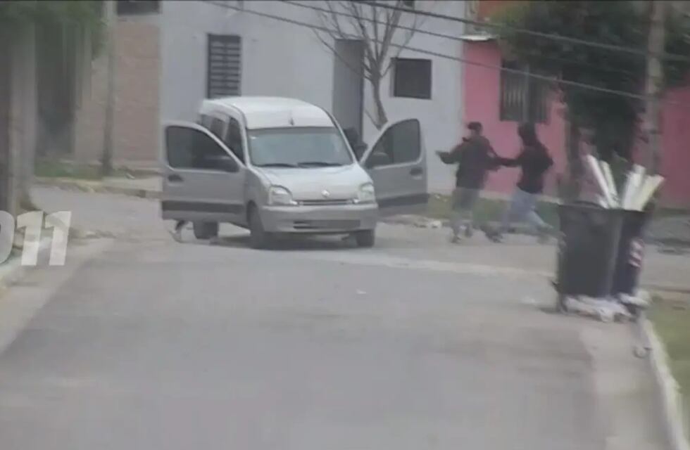 Ataque piraña en Córdoba: adolescentes de entre 13 y 15 años atacaron a un conductor de Uber