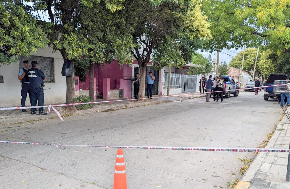 Un vecino de barrio Zumarán contó cómo se conoció la muerte de la mujer enterrada en Córdoba