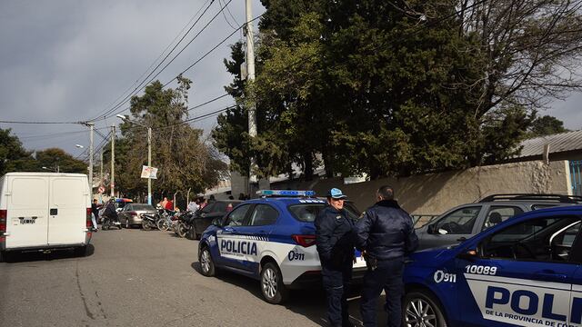 Padres denunciaron abusos en la escuela municipal Emilio Baquero Lazcano, de barrio Villa Urquiza, Córdoba.