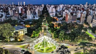 El arbolito estará hasta el año que viene encendido