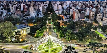 El arbolito estará hasta el año que viene encendido