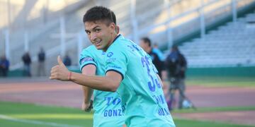 Ezequiel Bullaude, el delantero de Godoy Cruz que sorprende con goles.