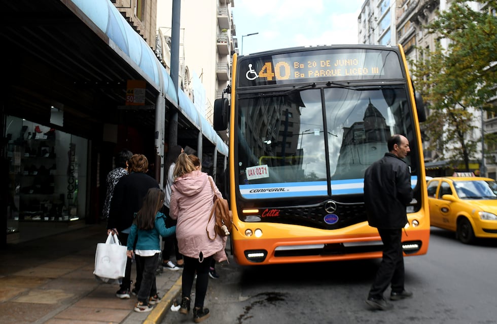 Colectivos del transporte urbano de Córdoba cambiaron sus recorridos: cuáles y los motivos