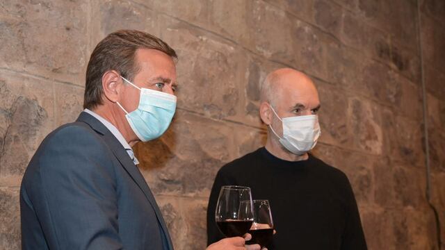 Rodolfo Suarez y Horacio Rodríguez Larreta presentaron el Distrito del Vino porteño en La Enoteca de Mendoza.
