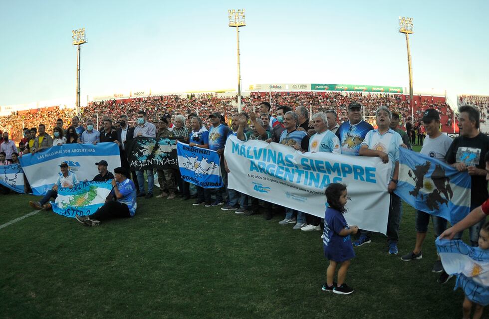 En el partido de Instituto anticiparon el homenaje a los héroes de Malvinas