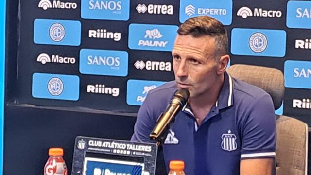 Walter Ribonetto, DT de Talleres en la conferencia de prensa después del clásico con Belgrano. (La Voz)