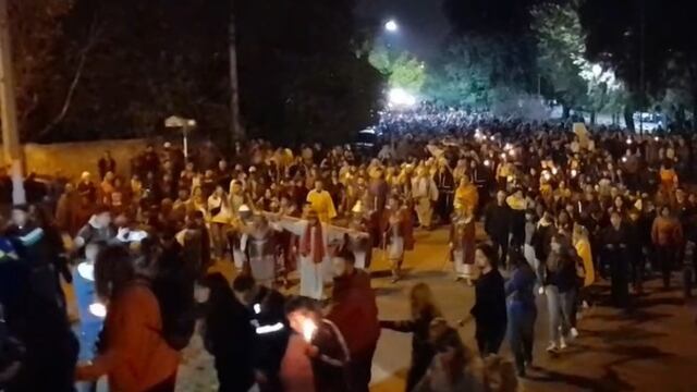 Emotivo momento de fe se vivió con el Vía Crucis Viviente por las calles de Punta Alta