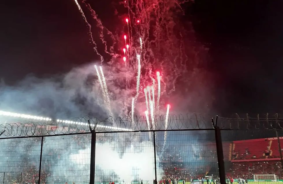 Denunciarán a un directivo de Colón como cómplice de la barra brava sabalera