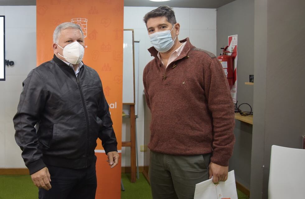 El Médico Diego Almada asesor del Ministerio de Salud y del COE Córdoba visitó Arroyito