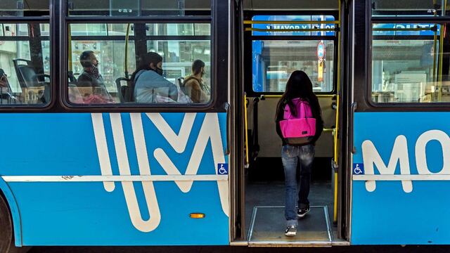 Los ómnibus circularán de manera normal hasta las 6 de la mañana del jueves.
