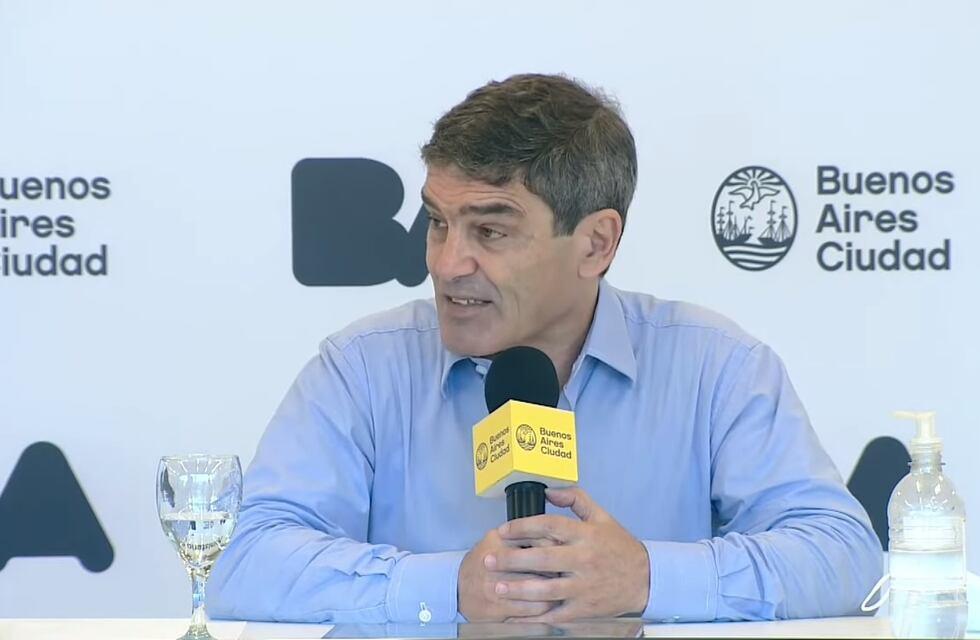 “Un acuerdo político”: la explicación de Fernán Quirós sobre su baja de la candidatura a jefe de Gobierno