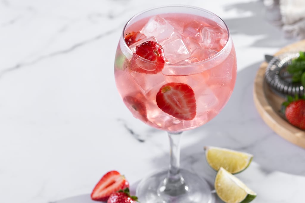 Cómo hacer tragos con gin súper refrescantes.