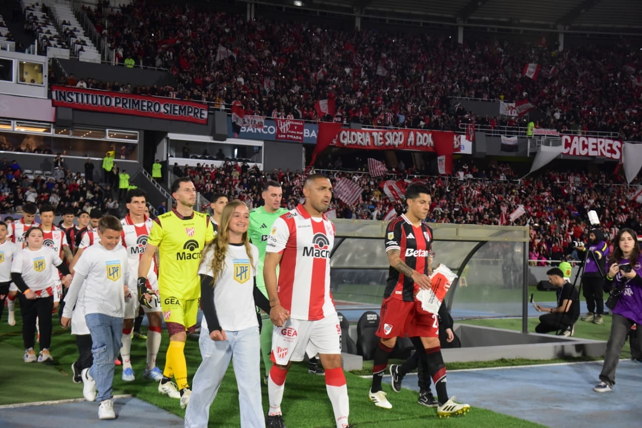 Instituto enfrentó a River en el Kempes por la Liga Profesional. (José Gabriel Hernández / La Voz)