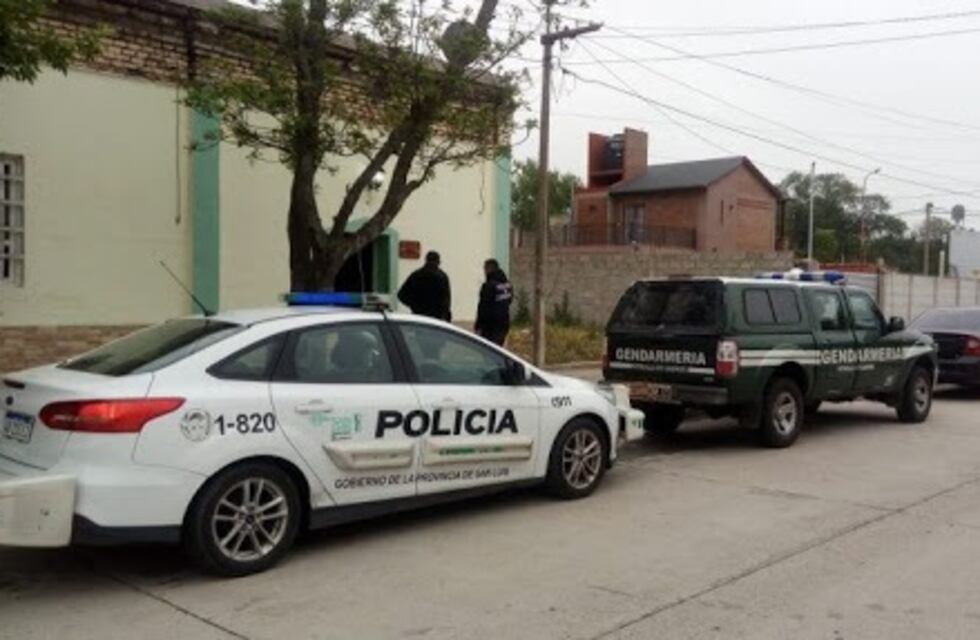 Encontraron a un hombre sin vida dentro de un Jeep abandonado