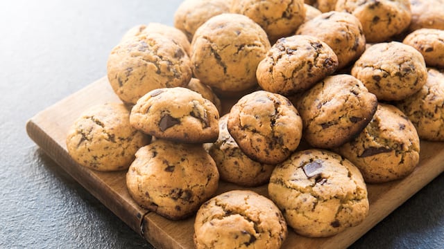 La receta de mini cookies ideales para tener como snack.