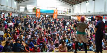 Una multitud de niños disfrutó la gran kermés en Tolhuin y Ushuaia