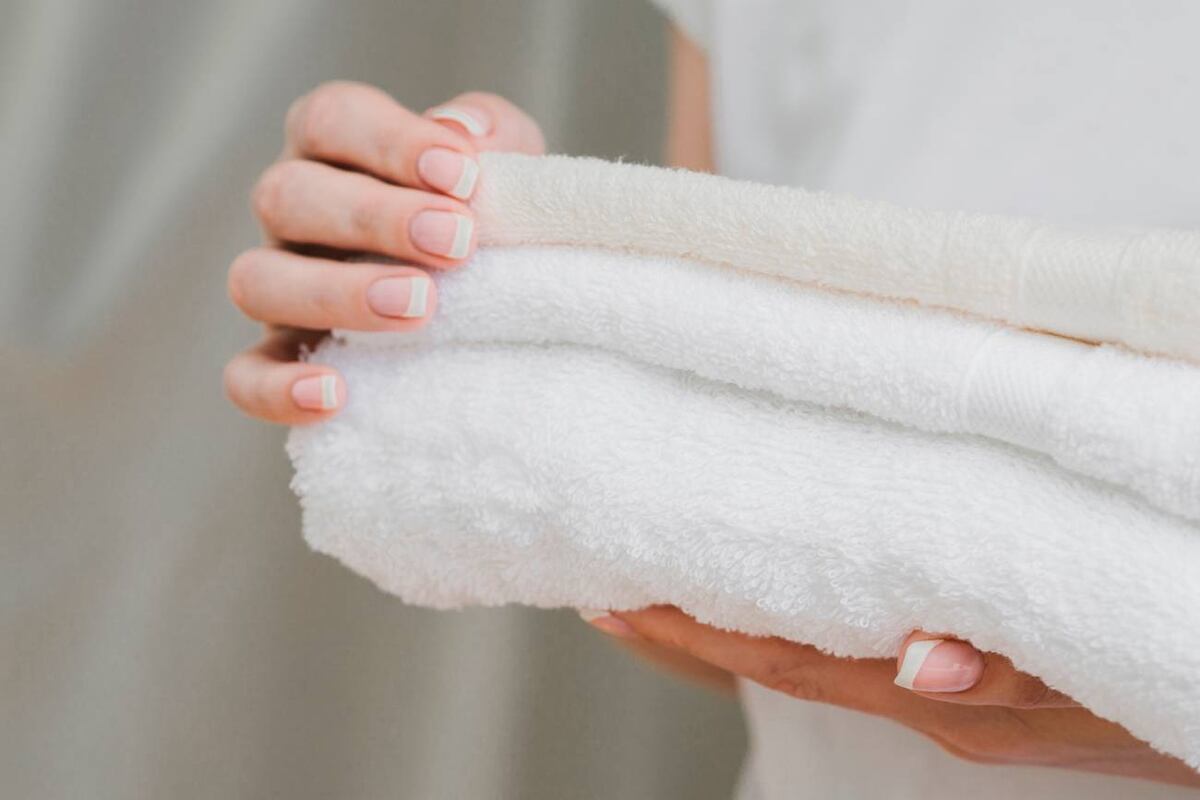 Cuál es el detalle decorativo de las toallas que tiene una función secreta y pocas personas la conocen