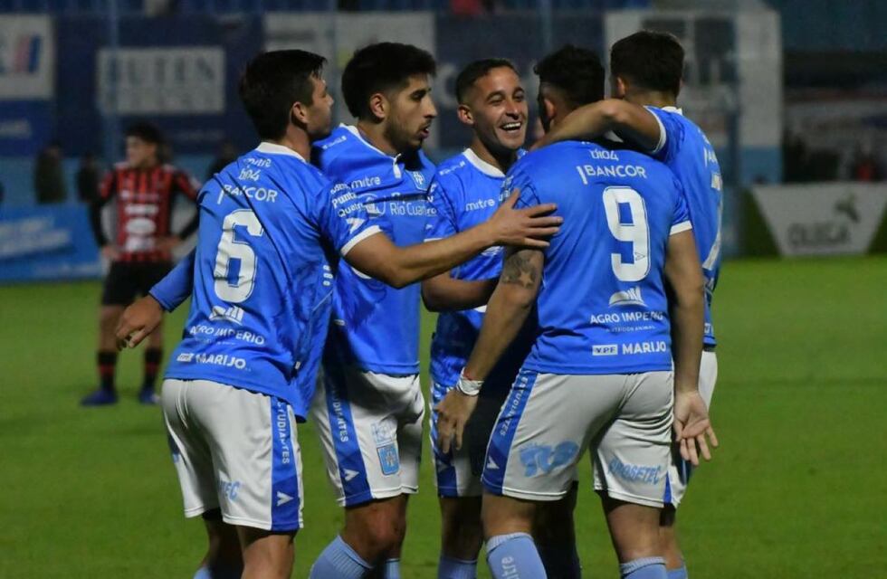 Estudiantes volvió al triunfo en Río Cuarto y se reinsertó en el lote para el Reducido