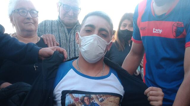 Franco Lizardo regresó a las canchas de fútbol luego de sufrir, en abril, un accidente en una bodega. Perdió sus dos piernas y sigue adelante con su vida.