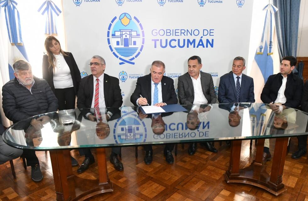 Zafra 2025: Gobierno e industria firmaron el acta compromiso