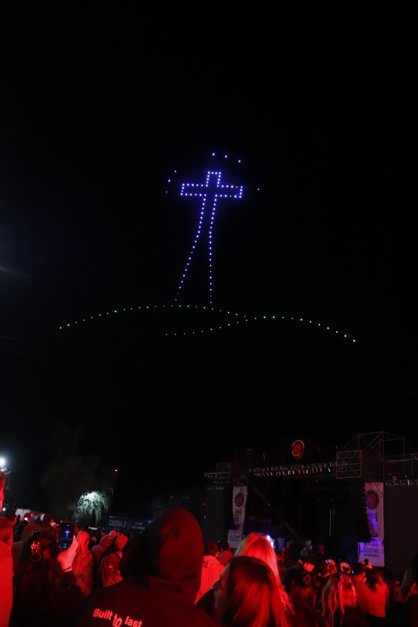Villa Carlos Paz cerró la primavera con un innovador show de drones
