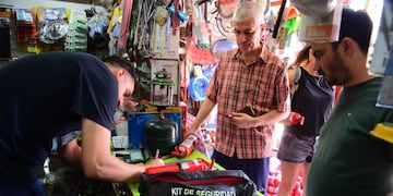 Crecieron las consultas por ventas y recarga de matafuegos en Córdoba. (José Hernández/LaVoz).