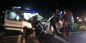 Afortunadamente no hubo que lamentar víctimas fatales a pesar del fortísimo choque entre los dos autos.