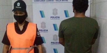 Golpeó a una mujer y fue detenido