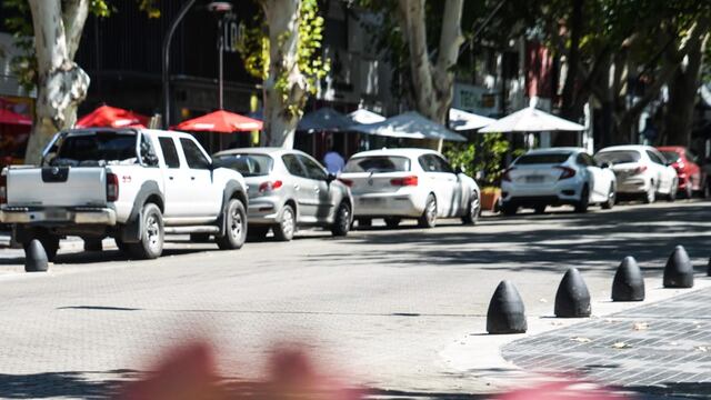 La Municipalidad de la Ciudad de Mendoza liberó el estacionamiento medido en las calles del centro mendocino esta 24 y el 31.