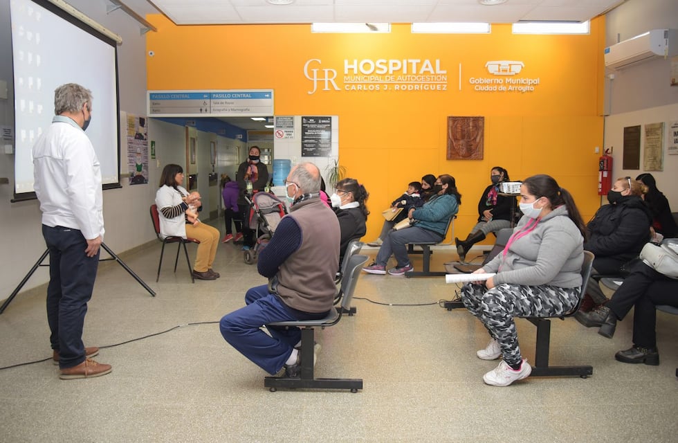 Se llevó a cabo la charla  “Lactancia Materna y Cuidados Post-parto”en el Hospital Carlos J. Rodríguez